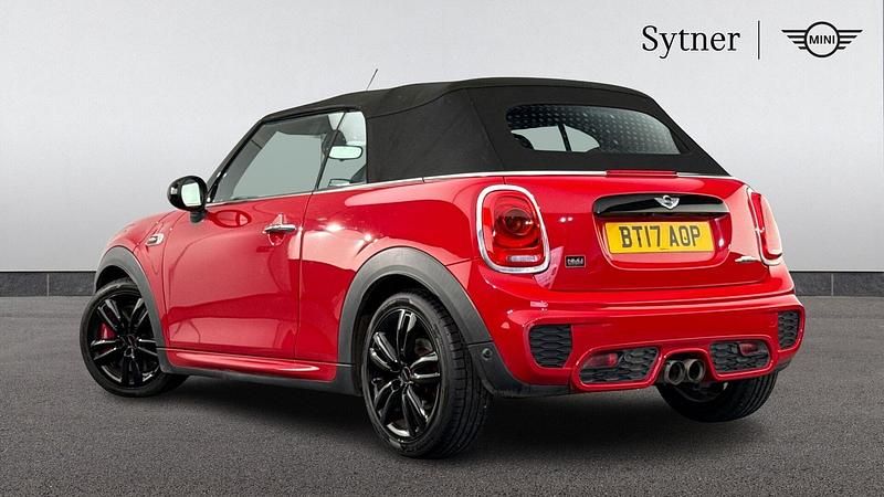 Used Mini John Cooper Works 228 HP (167 kW) 2017 Red Hatchback