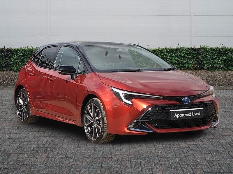 New Toyota Corolla 2026 Metal oxide bitone Hatchback