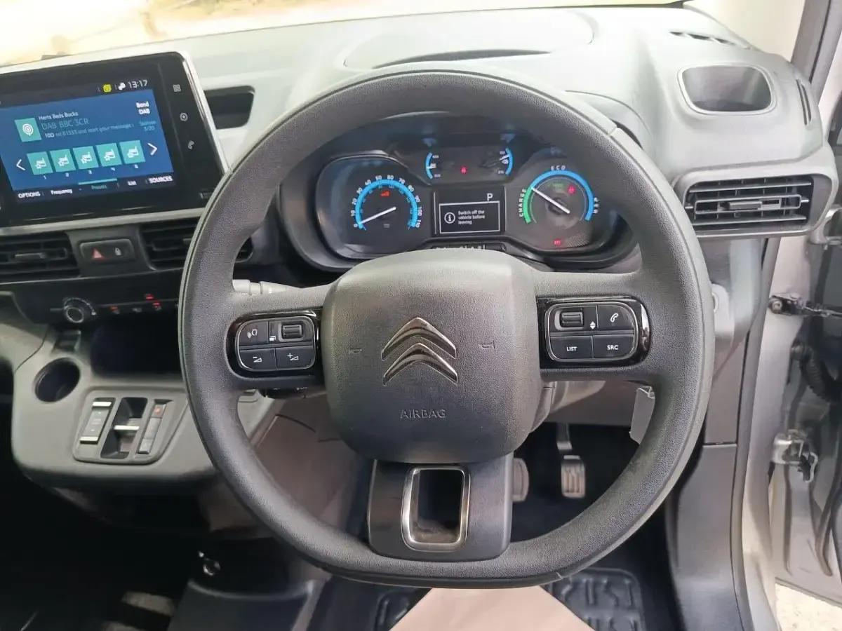Used Citroën Berlingo 98 kW (134 HP) 2025 Grey MPV