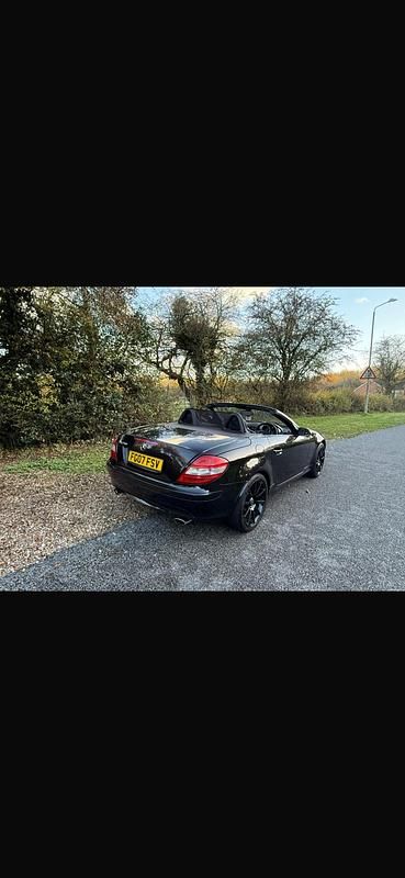 Used Mercedes SLK280 231 HP (169 kW) 2007 Black Cabriolet