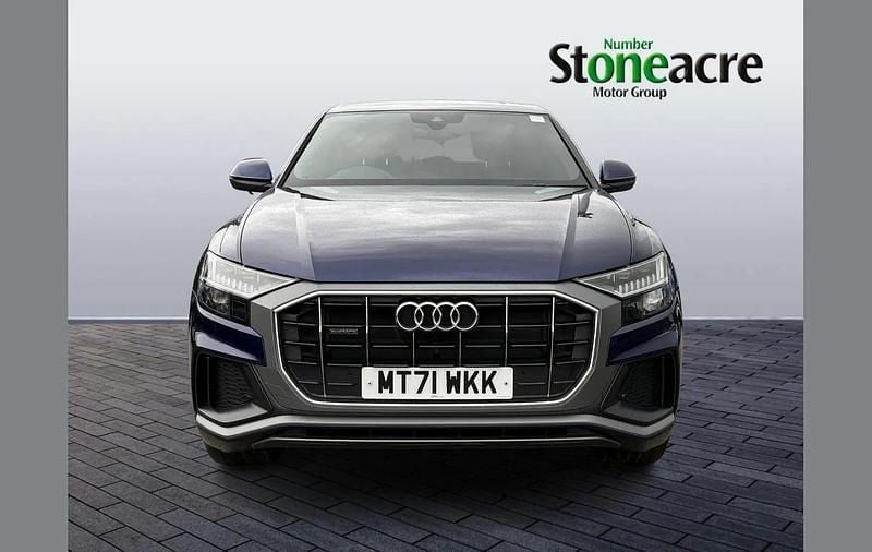 Used Audi Q8 Comfort 281 HP (206 kW) 2021 Blue SUV