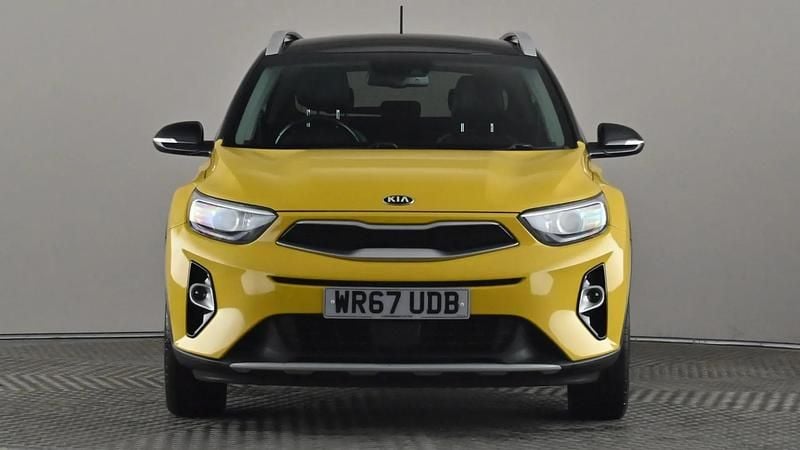 Used Kia Stonic First Edition 118 HP (86 kW) 2017 Yellow SUV