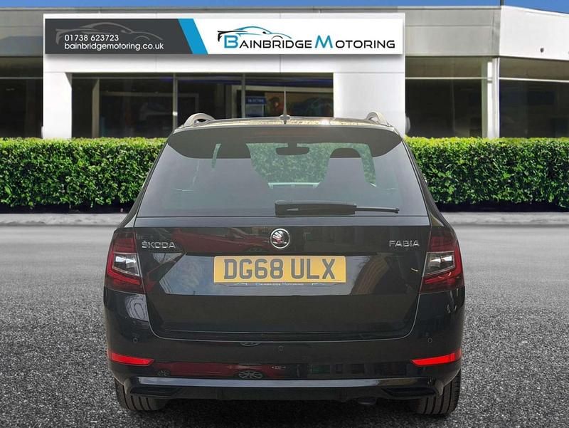 Used Skoda Fabia Monte Carlo 110 HP (80 kW) 2018 Black Estate