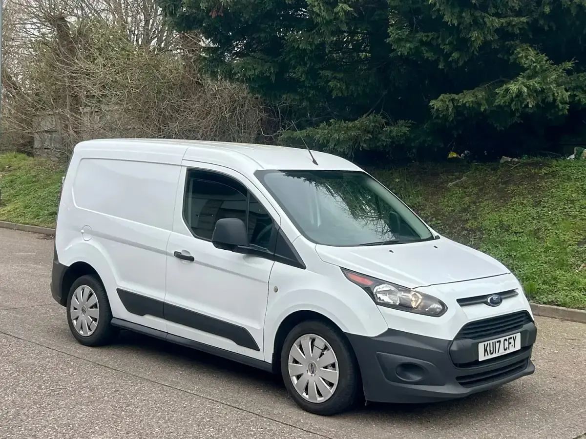 Second-hand Ford Transit Connect 100 CP (73 kW) 2017 Alb Monovolum