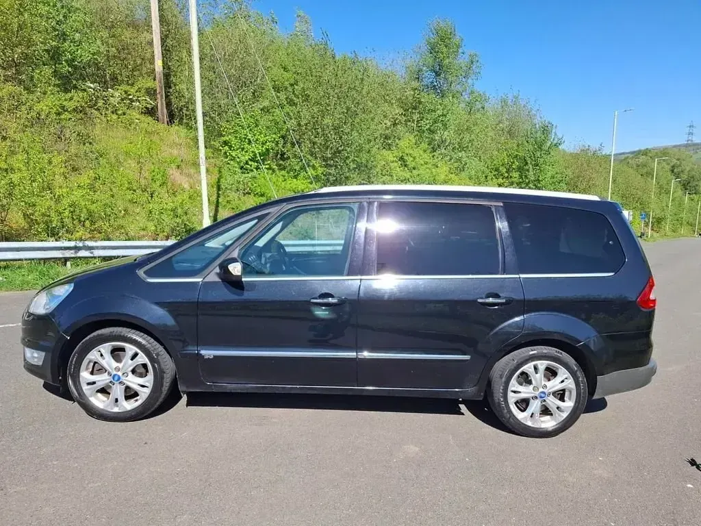 Usado Ford Galaxy Titanium X 140 HP (102 kW) 2011 Preto Monovolume
