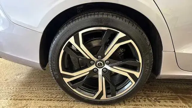 Used Volvo V60 Plus 194 HP (142 kW) 2026 Estate