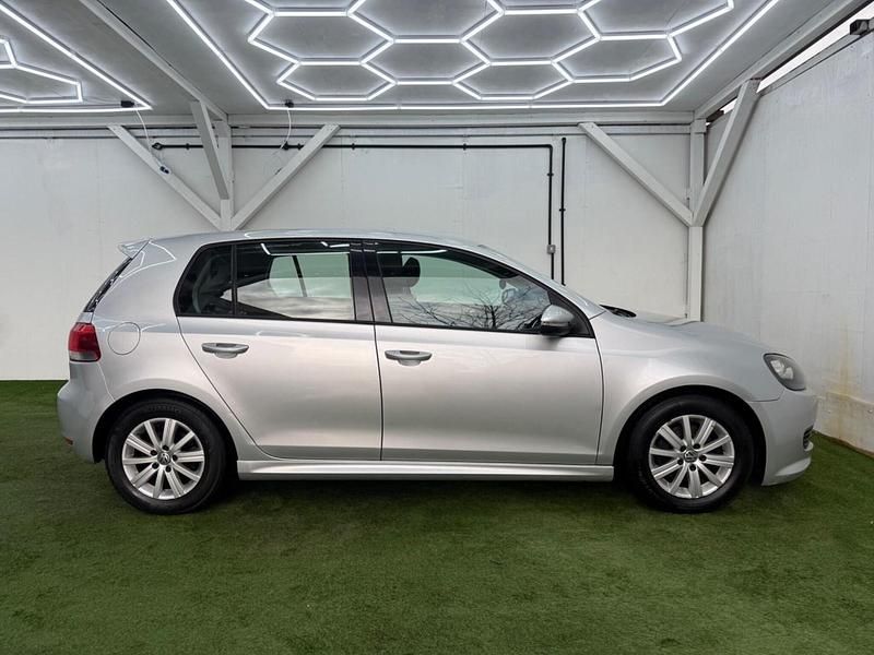 Used VW Golf VII S 105 HP (77 kW) 2012 Silver Hatchback
