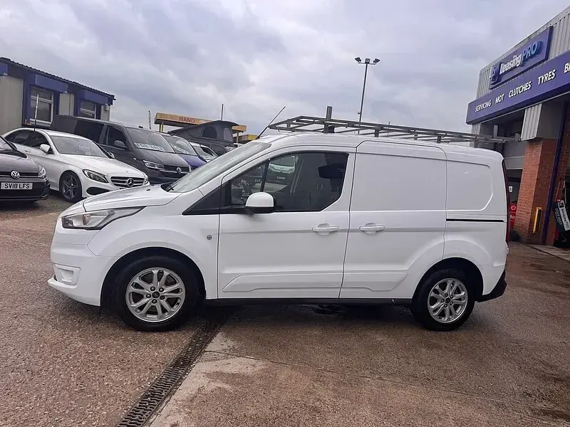 Used Ford Transit Connect Limited 120 HP (88 kW) 2022 White MPV