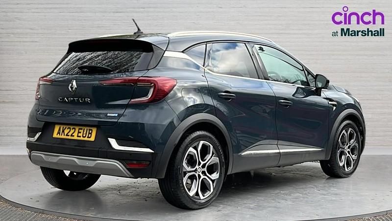 Used Renault Captur SE 142 HP (104 kW) 2022 Blue SUV
