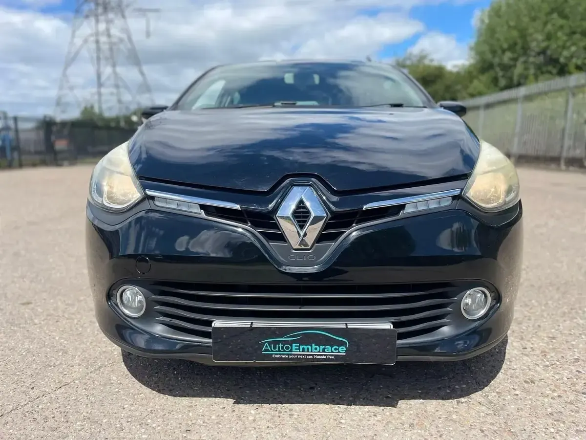 Used Renault Clio Dynamique 75 HP (55 kW) 2013 Black Hatchback