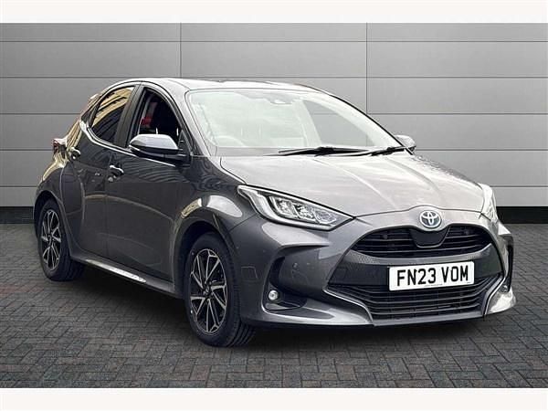 Used 2023 Toyota Yaris Design Hatchback | £17,295 (Good price) - Image 1/4
