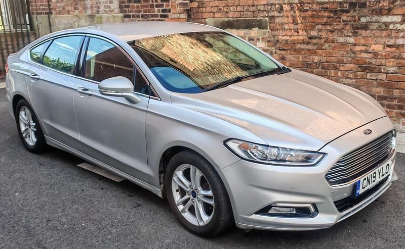 Used Ford Mondeo Zetec 2019 Silver Hatchback