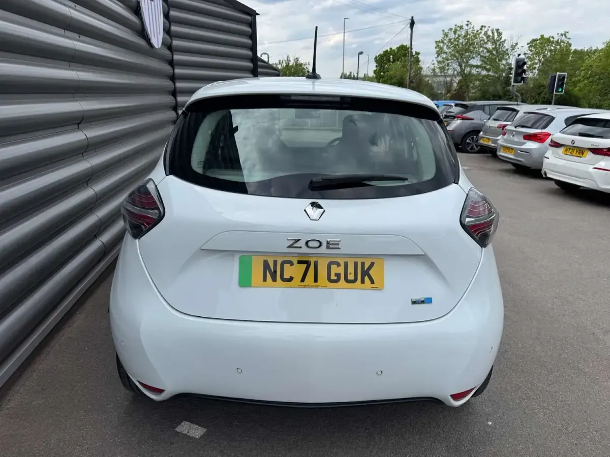 Usado Renault Zoe Iconic 100 kW (136 HP) 2022 Branco Citadino