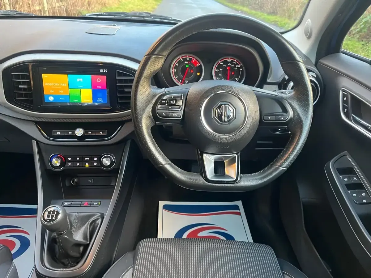 Begagnad MG MG3 Excite 106 HK (77 kW) 2020 Blå Halvkombi