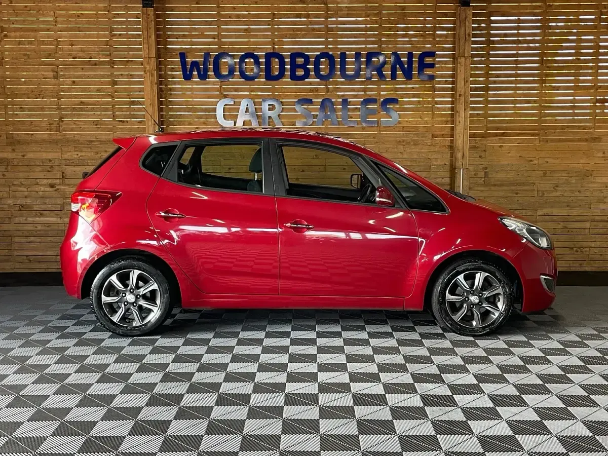 Used Hyundai i20 SE 2018 Red MPV