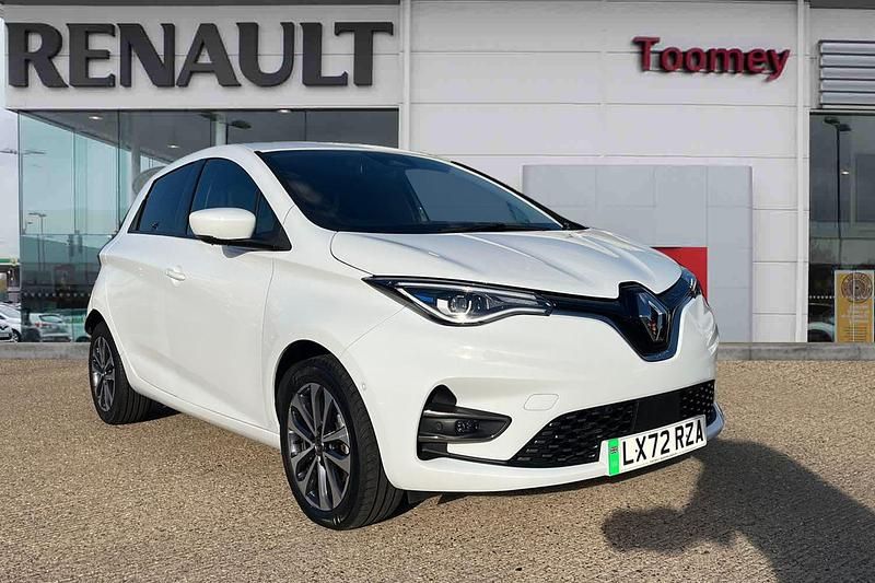 White Used 2022 Renault Rapid GT-Line Hatchback | £11,890 (Fair price) - Image 1/1