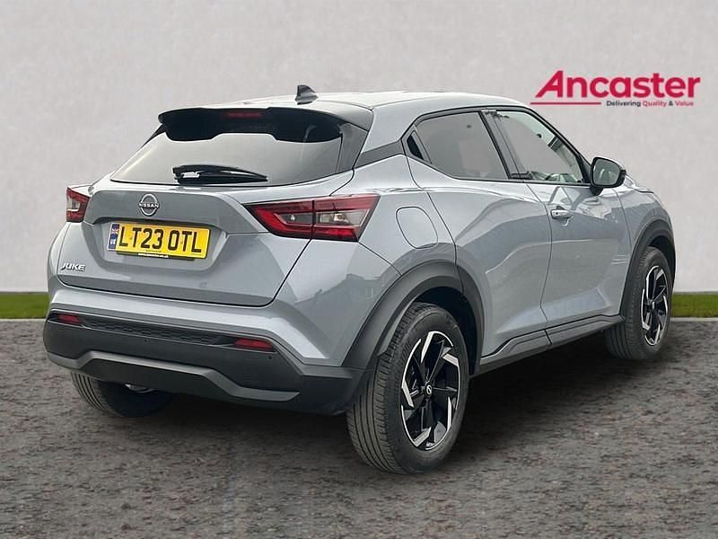 Used Nissan Juke N-Connecta 112 HP (82 kW) 2023 Grey SUV
