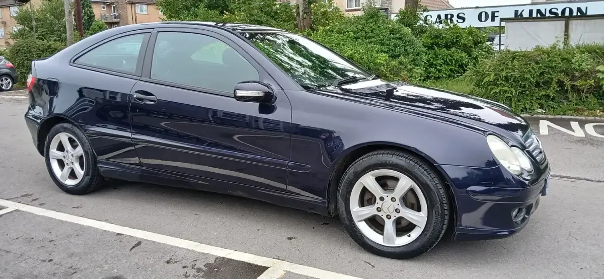 Used Mercedes C200 SE 2005 Blue Coupe