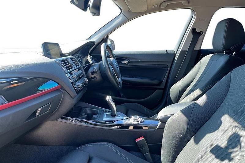 Used BMW 118 Sport Line 136 HP (100 kW) 2017 Blue Hatchback