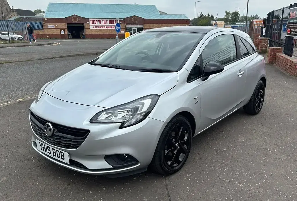 Begagnad Vauxhall Corsa 75 HK (55 kW) 2019 Silver Halvkombi