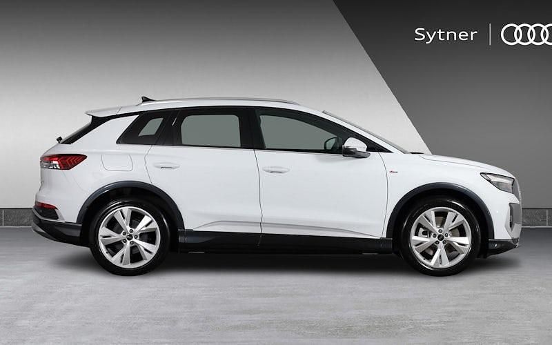 New Audi Q4 e-tron S-Line 150 kW (204 HP) 2026 SUV