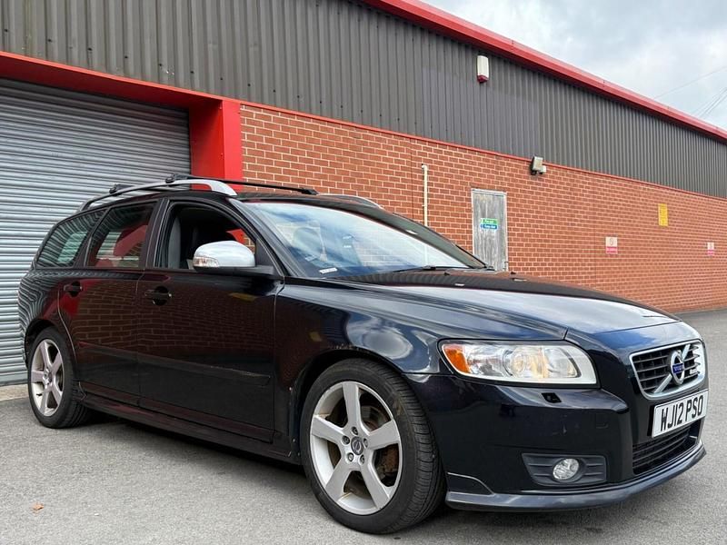 Used Volvo V50 R-Design 115 HP (84 kW) 2012 Black Estate