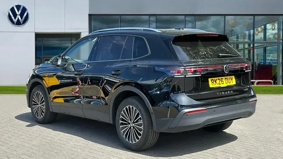 New VW Tiguan Match 130 HP (95 kW) 2026 Grenadilla black metallic SUV