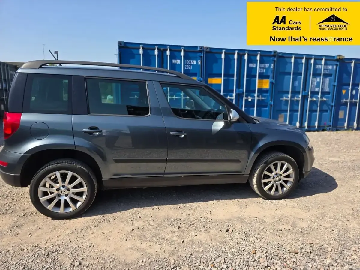 Used Skoda Yeti SE 110 HP (80 kW) 2016 Grey SUV