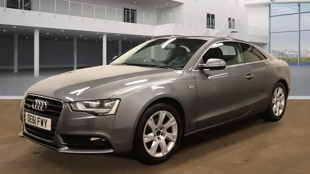 Used Audi A5 Comfort 245 HP (180 kW) 2012 Grey Coupe