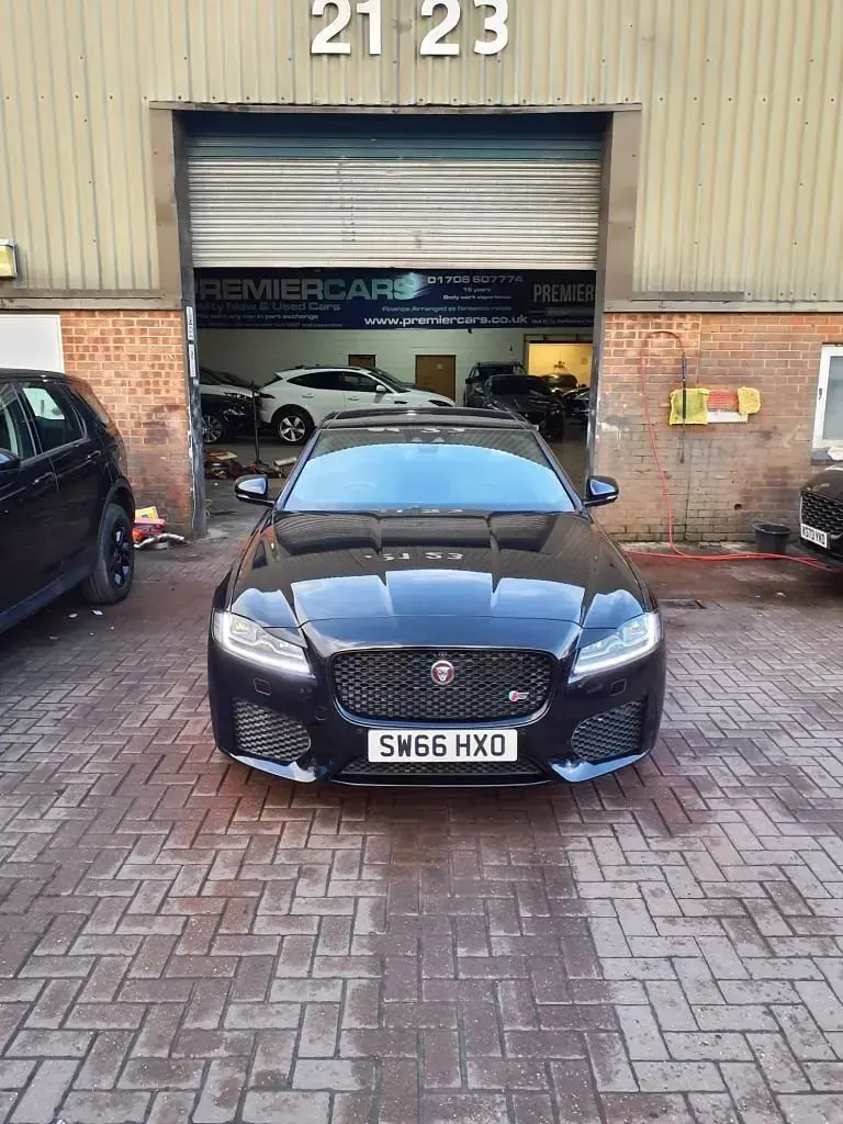 Used Jaguar XF S 300 HP (220 kW) 2016 Black Sedan