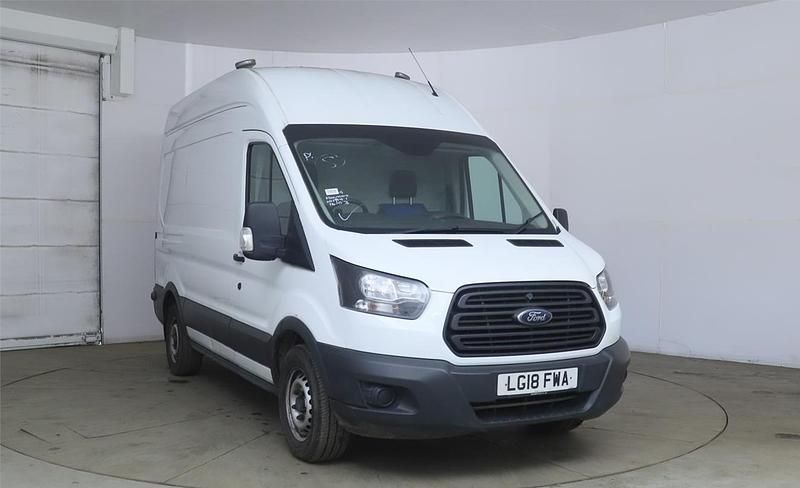 Used Ford Transit 130 HP (95 kW) 2018 White MPV