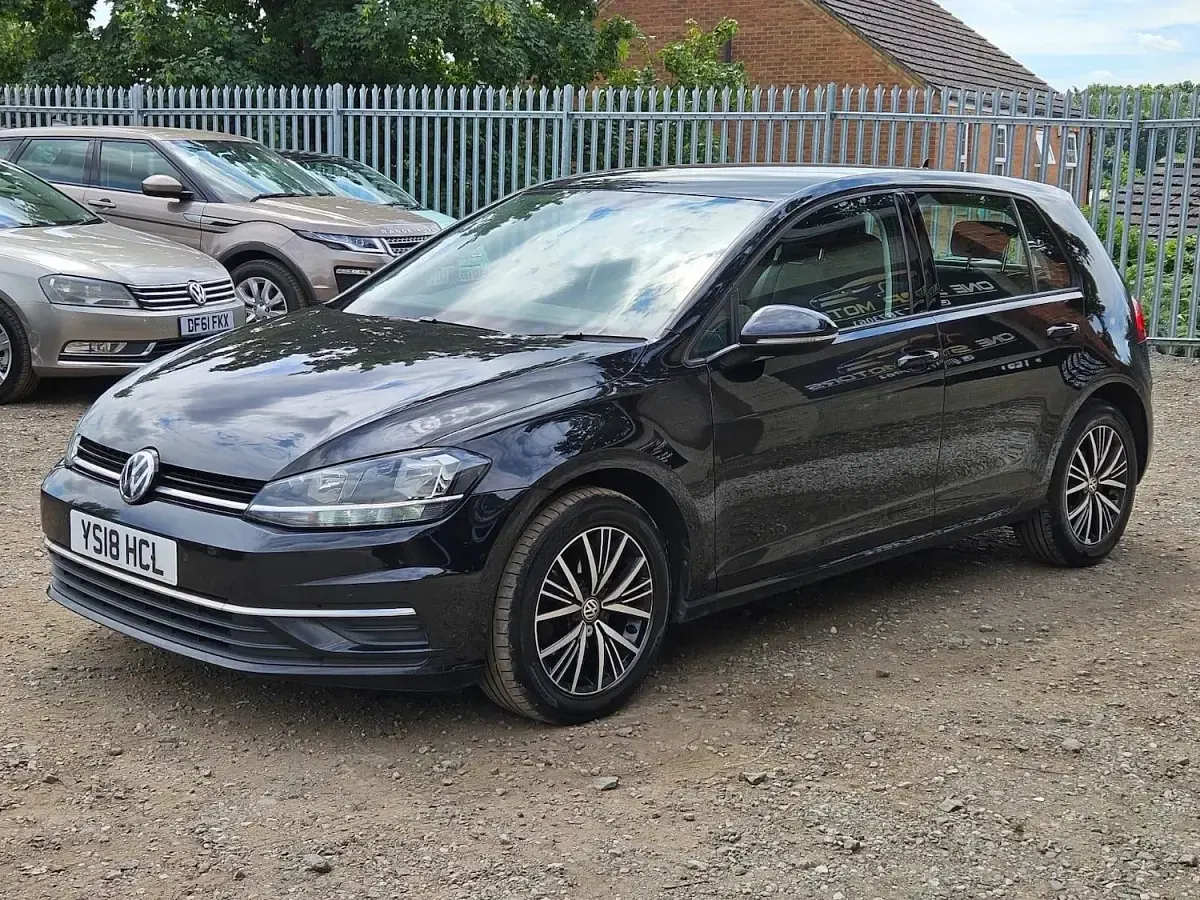 Used VW Golf VII SE 150 HP (110 kW) 2018 Black Hatchback