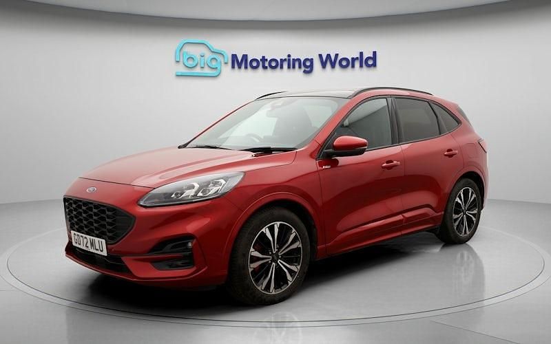 Usado Ford Kuga ST-Line X 190 HP (139 kW) 2023 SUV