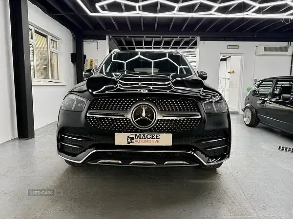 Used Mercedes GLE300 AMG Line Premium 242 HP (177 kW) 2019 SUV