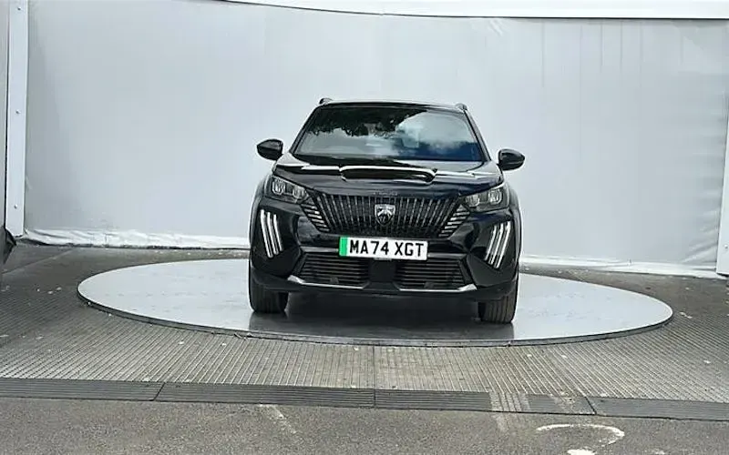 Used Peugeot e-2008 Allure 100 kW (136 HP) 2024 Black SUV