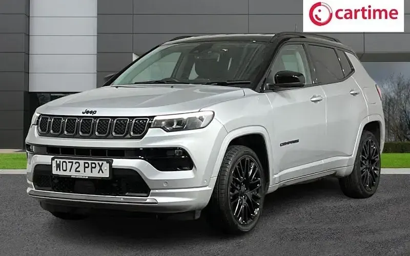 Used Jeep Compass 241 HP (177 kW) 2023 Silver/black SUV