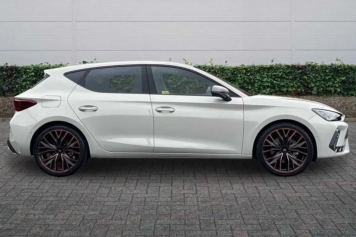 Used Cupra Leon 150 HP (110 kW) 2026 Grey Hatchback