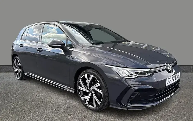 Used VW Golf VIII R-line 150 HP (110 kW) 2024 Hatchback