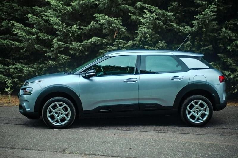 Used Citroën C4 Cactus Feel 100 HP (73 kW) 2018 Grey Hatchback