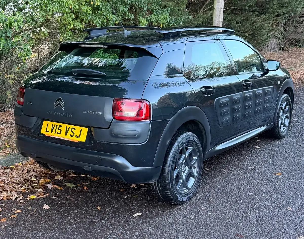 Used Citroën C4 Cactus Feel 82 HP (60 kW) 2015 Black Hatchback