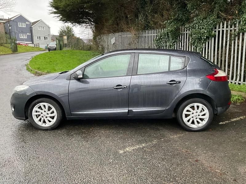 Used Renault Mégane III Dynamique 2013 Grey Hatchback