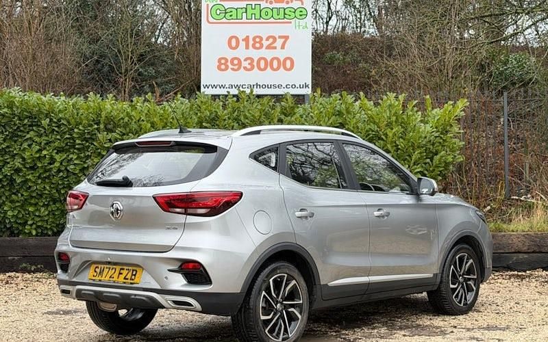 Used MG ZS Exclusive 111 HP (81 kW) 2024 Hatchback