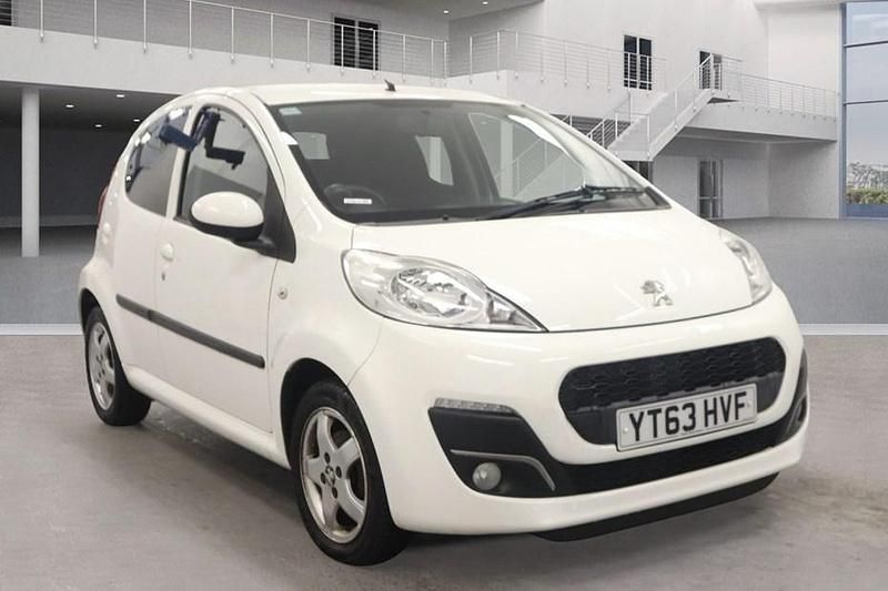 White Used 2013 Peugeot 107 Allure Hatchback | £3,995 (Fair price) - Image 1/1