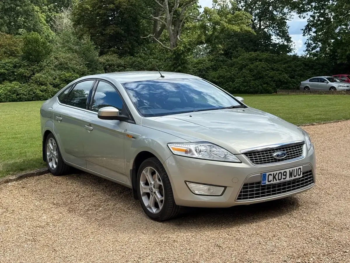 Used Ford Mondeo Titanium 2009 Silver Hatchback