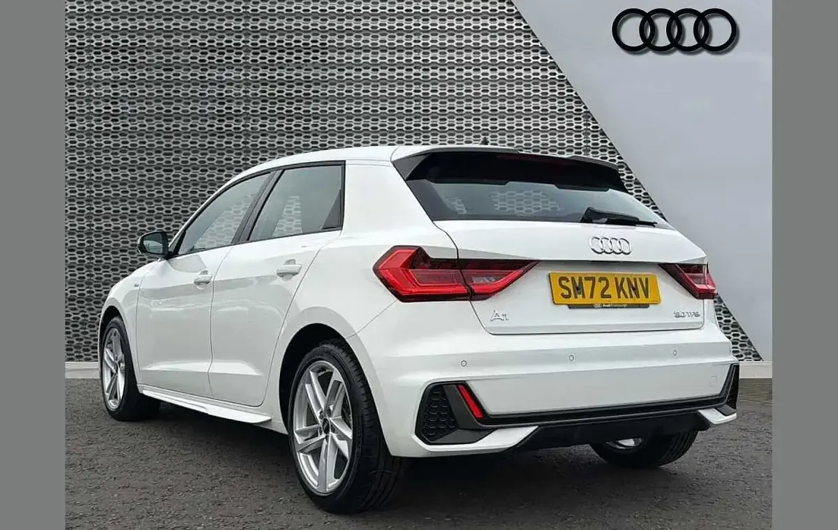 Used Audi A1 S-Line 108 HP (79 kW) 2023 White SUV