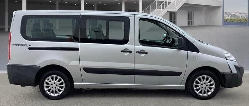 Used Peugeot TePee Comfort 2014 Silver MPV
