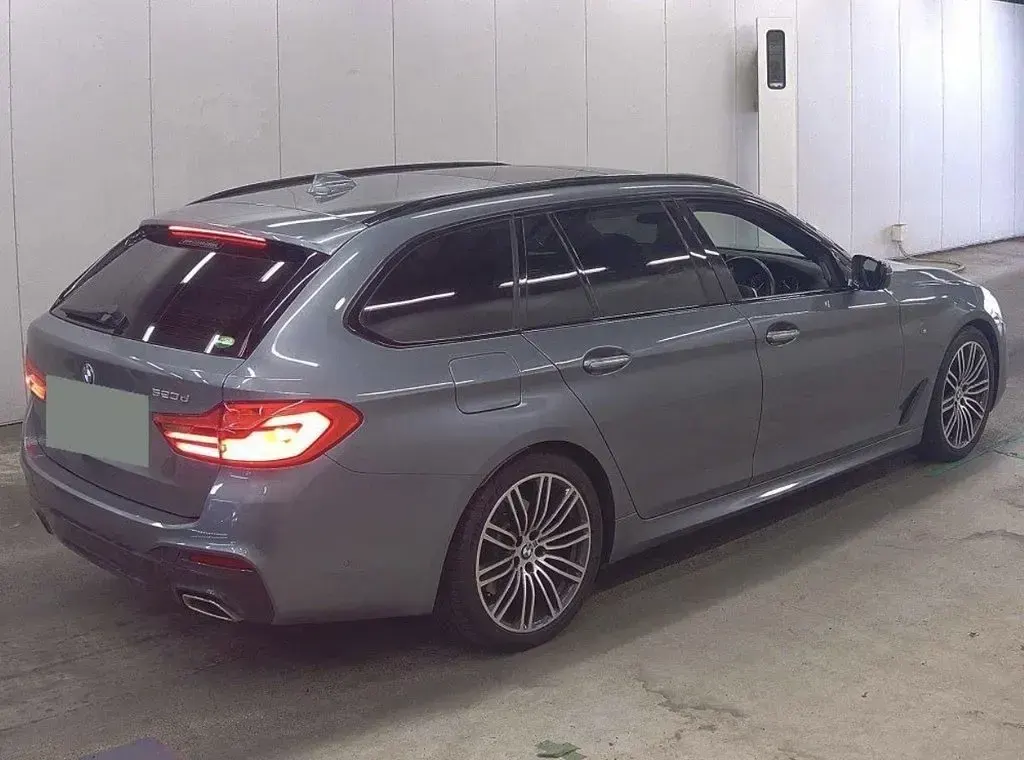 Used BMW 520 M Sport 2017 Blue Estate