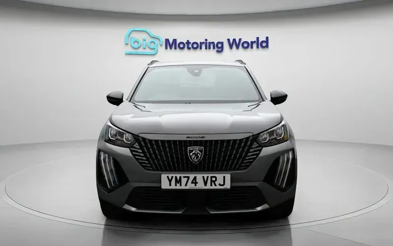 Begagnad Peugeot 2008 Allure 131 HK (96 kW) 2025 Grå SUV