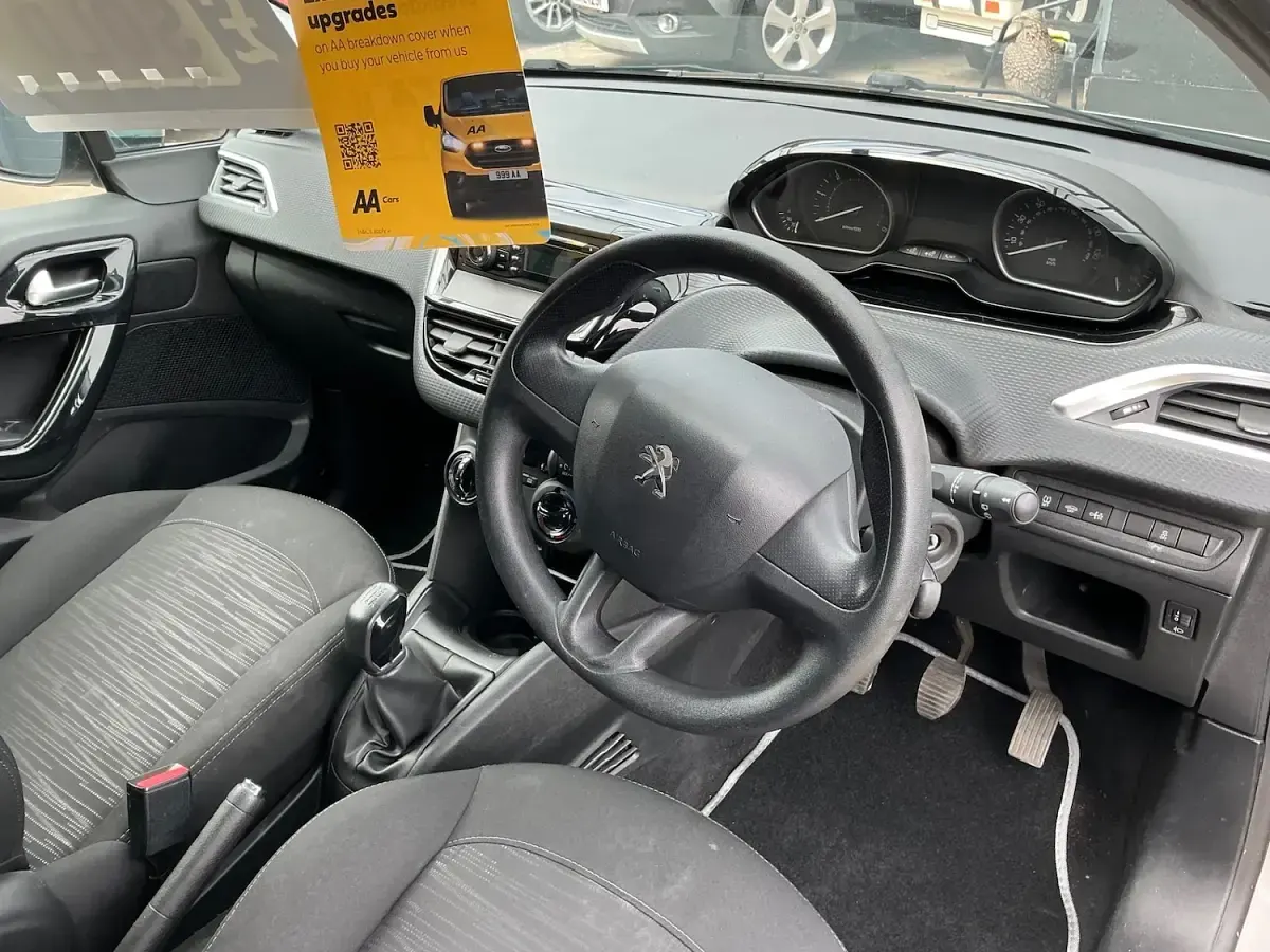 Used Peugeot 208 Access 2016 Silver Hatchback