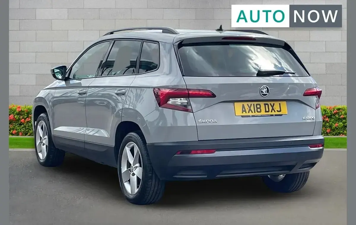 Used Skoda Karoq SE 147 HP (108 kW) 2018 Grey SUV